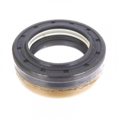 Сальник полуоси 641 735 погрузчика Bobcat