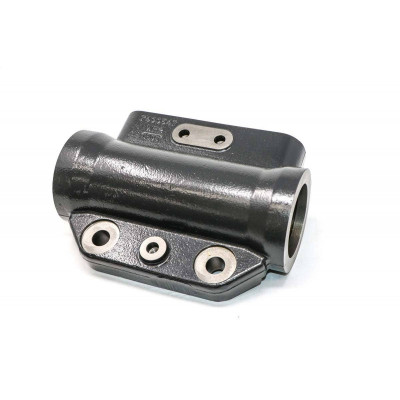 Переднє шарнірне кріплення Bobcat, 7400546 Переднє шарнірне кріплення Bobcat, 7400546