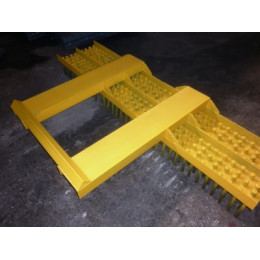 Щітка дорожня жорстка ЩДЖ-240 Щітка дорожня жорстка ЩДЖ-240